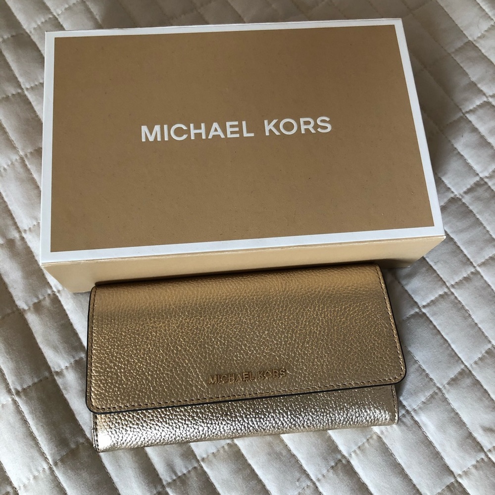 NWT Michael Kors trifold wallet